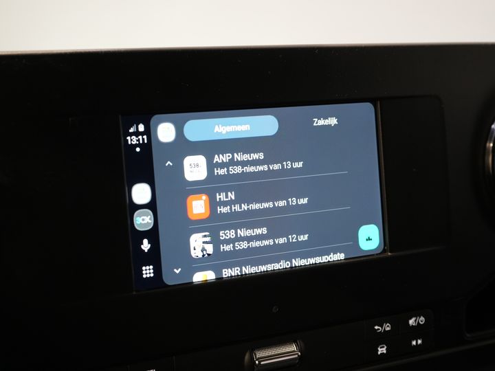 Mercedes-Benz Sprinter Bakwagen 317 CDI Aut. Bakwagen Laadklep/ Spoiler/ Zijdeur/ LED/ Standkachel/ Stoelverw./ Carplay/ Cruise/ Airco/ 430x210x210