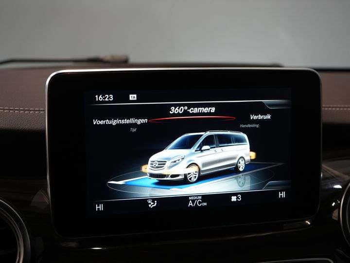 Mercedes-Benz V-Class Vans 250d DC Double Cab Exclusive AMG/ Pano/ Seatvent./ Mem.Seats/ Cooling compartment/ Adapt.Cruise/ 360 Camera/ Burmester/ Standkachel/ L