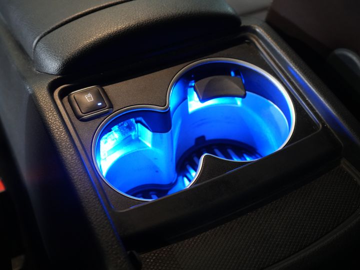 Mercedes-Benz V-Class Vans 250d DC Double Cab Exclusive AMG/ Pano/ Seatvent./ Mem.Seats/ Cooling compartment/ Adapt.Cruise/ 360 Camera/ Burmester/ Standkachel/ L