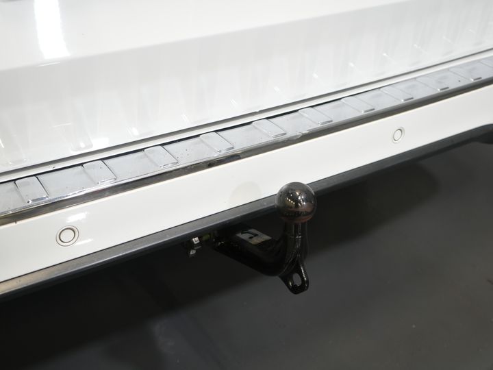 Mercedes-Benz V-Class Vans 250d DC Double Cab Exclusive AMG/ Pano/ Seatvent./ Mem.Seats/ Cooling compartment/ Adapt.Cruise/ 360 Camera/ Burmester/ Standkachel/ L