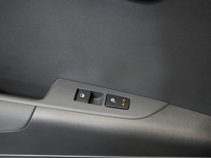 Kia Niro SUV 1.6 GDi PHEV Executive Line Harman Kardon/ Stoelvent./ 18