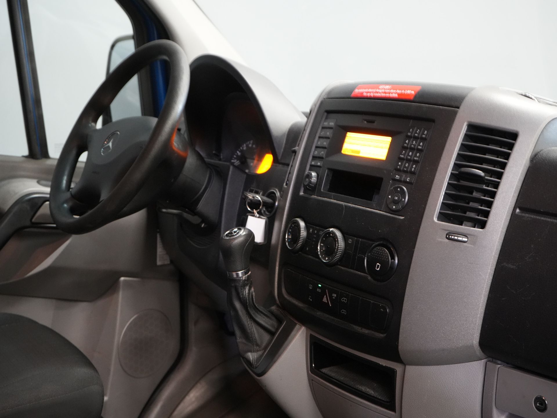 Mercedes-Benz Sprinter Passenger Transport 213 2.2 CDI Aut. L2H2 €14,460,- z VAT (BPM FREE) EXPORT Kombi/ 9 osobowe/ Kombi/ 9P/ MOT 7-'26/ Airco/ PDC