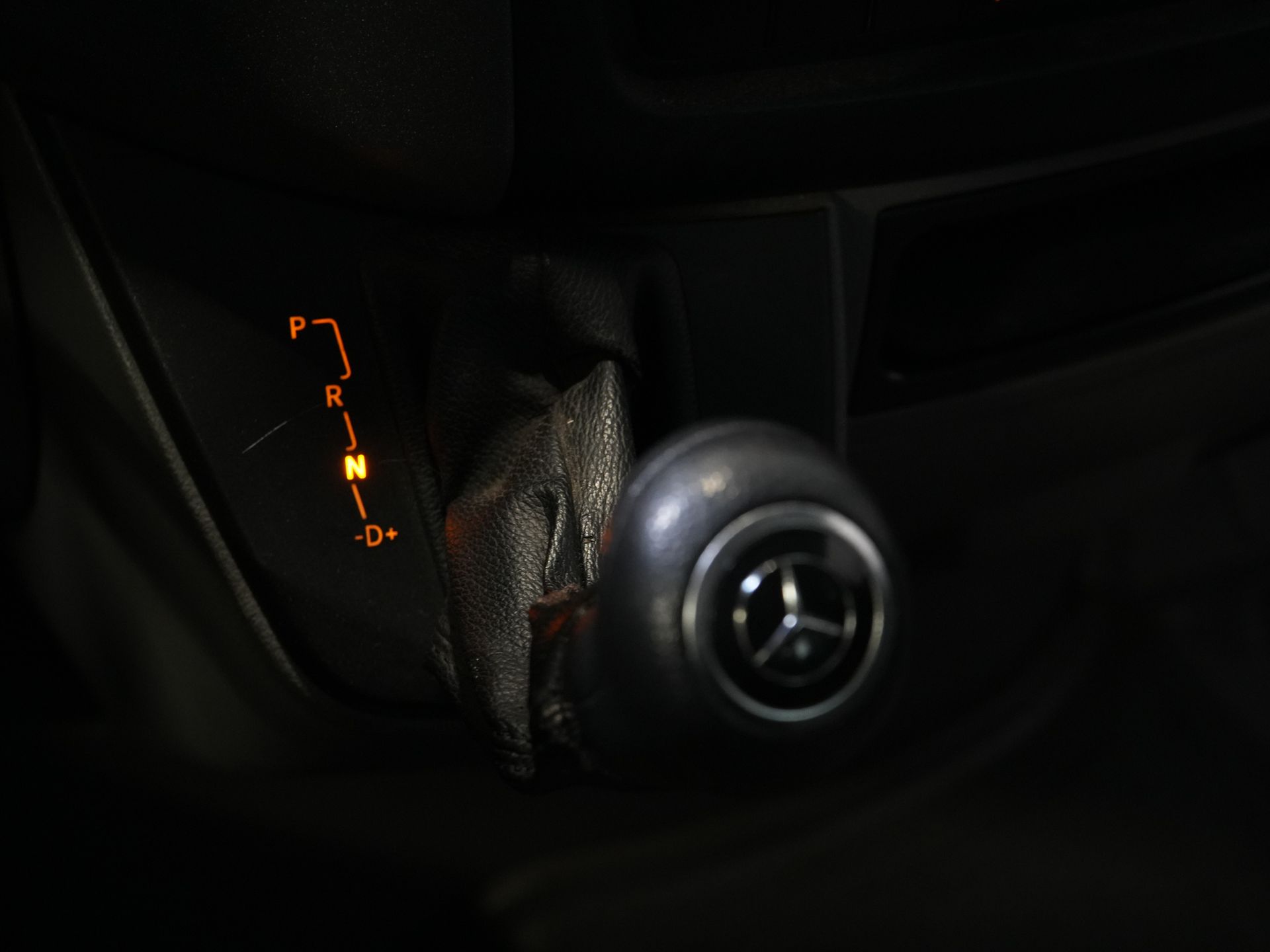 Mercedes-Benz Sprinter Passenger Transport 213 2.2 CDI Aut. L2H2 €14,460,- z VAT (BPM FREE) EXPORT Kombi/ 9 osobowe/ Kombi/ 9P/ MOT 7-'26/ Airco/ PDC