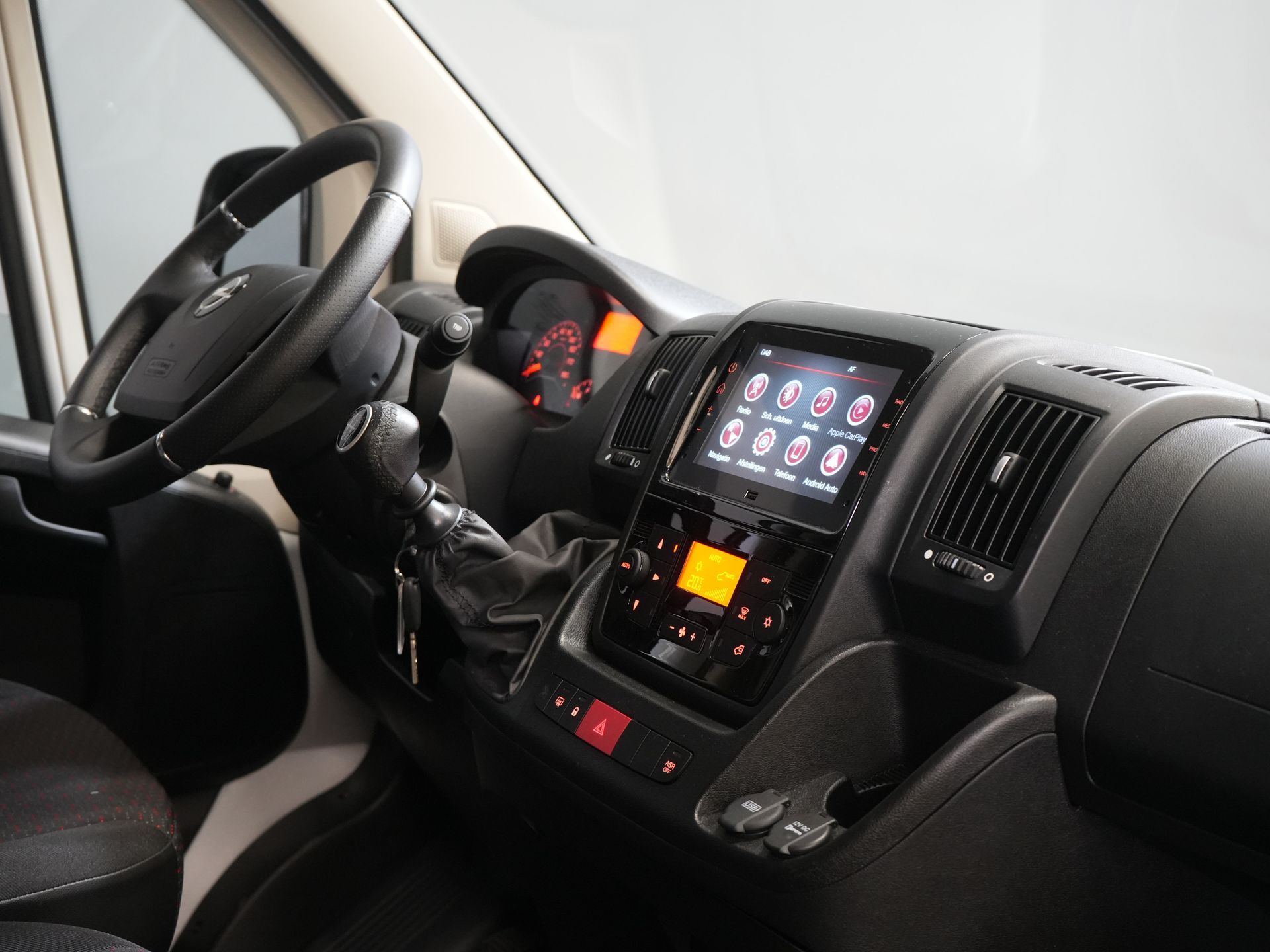 Opel Movano Van 2.2 120 к.с. L2 Carplay/ 270гр.дверей/ Клімат/ Навігація/ Круїз/ Камера/ PDC/ DAB