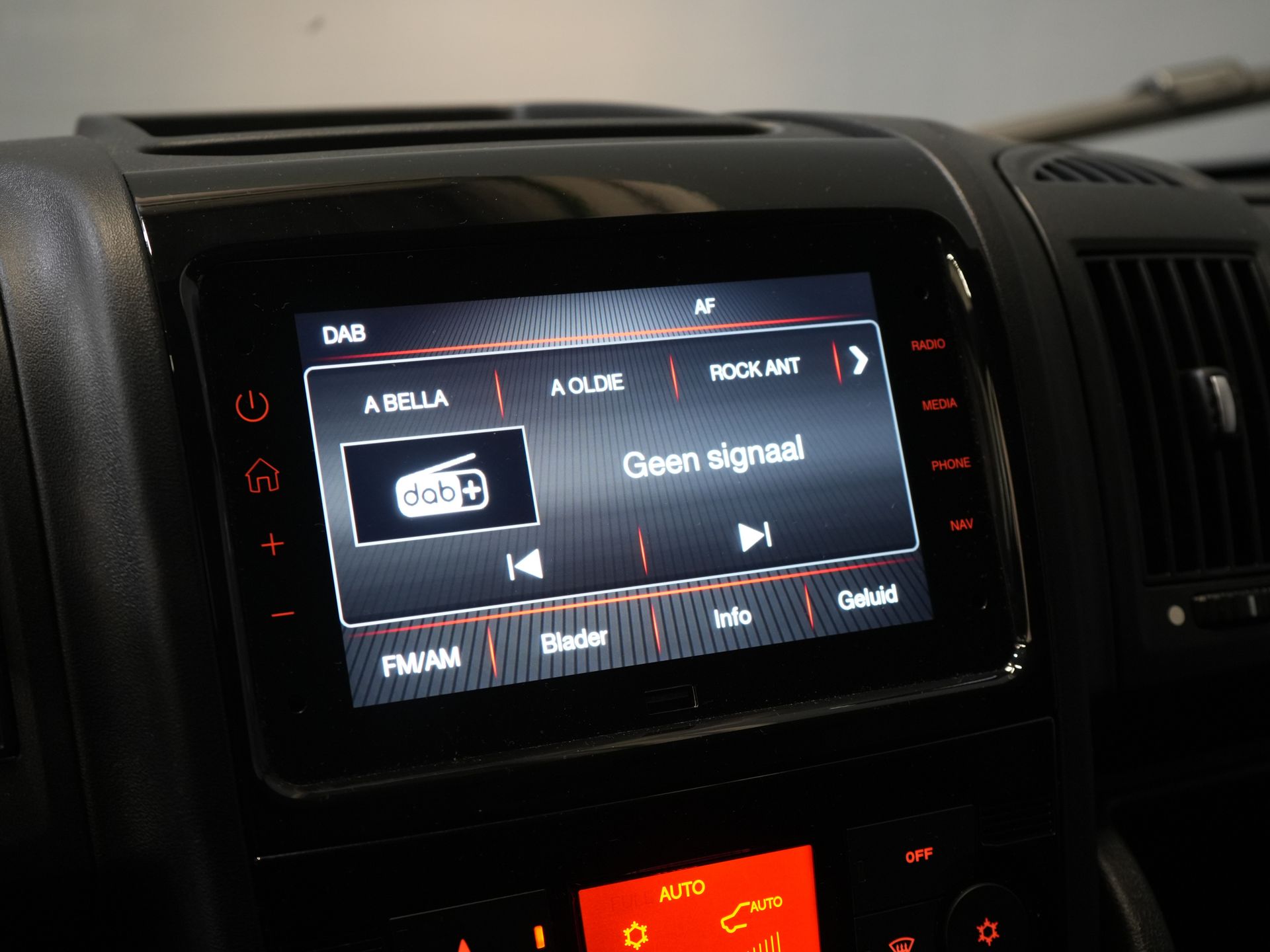 Opel Movano Van 2.2 120 к.с. L2 Carplay/ 270гр.дверей/ Клімат/ Навігація/ Круїз/ Камера/ PDC/ DAB