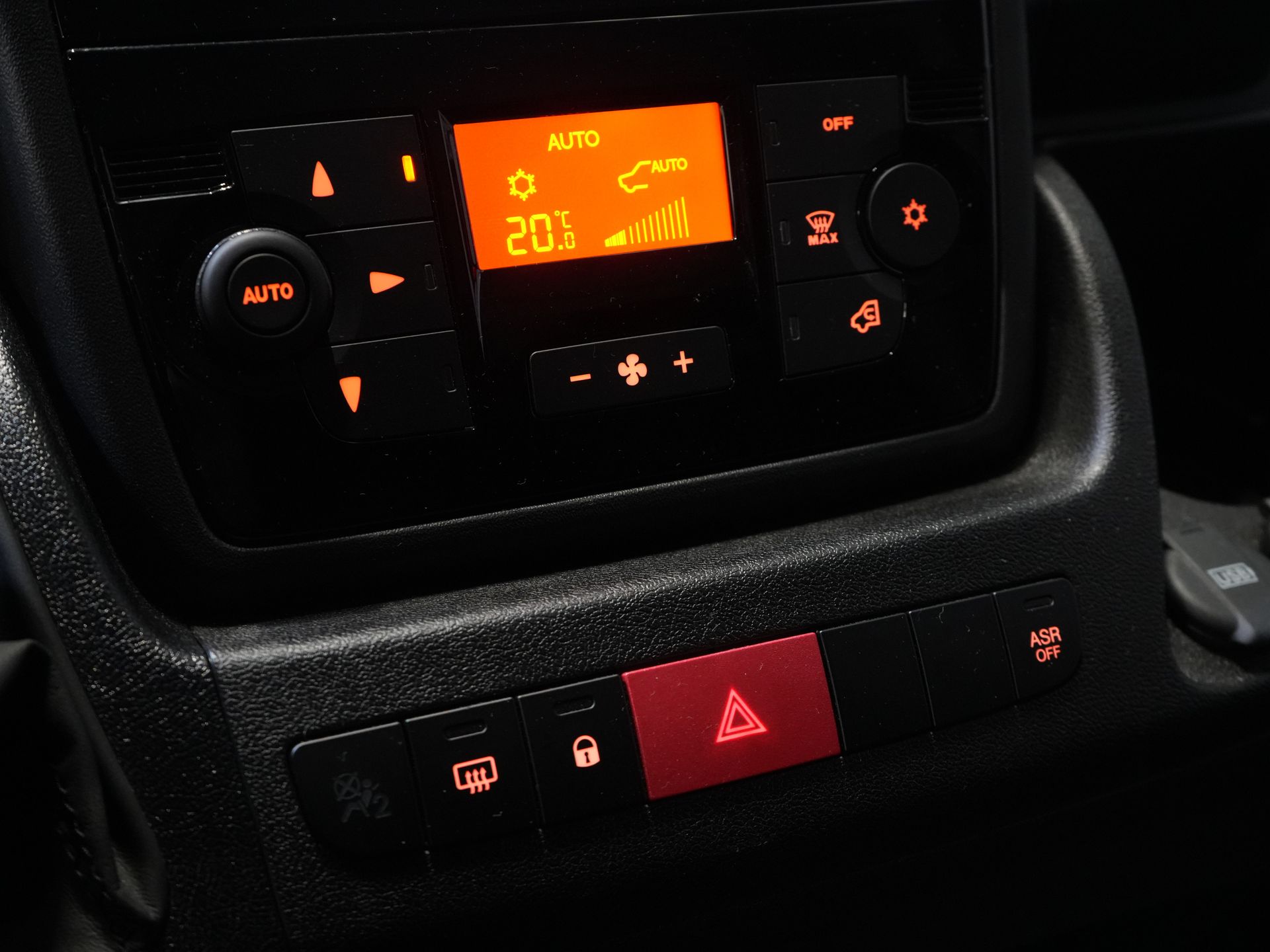 Opel Movano Van 2.2 120 к.с. L2 Carplay/ 270гр.дверей/ Клімат/ Навігація/ Круїз/ Камера/ PDC/ DAB