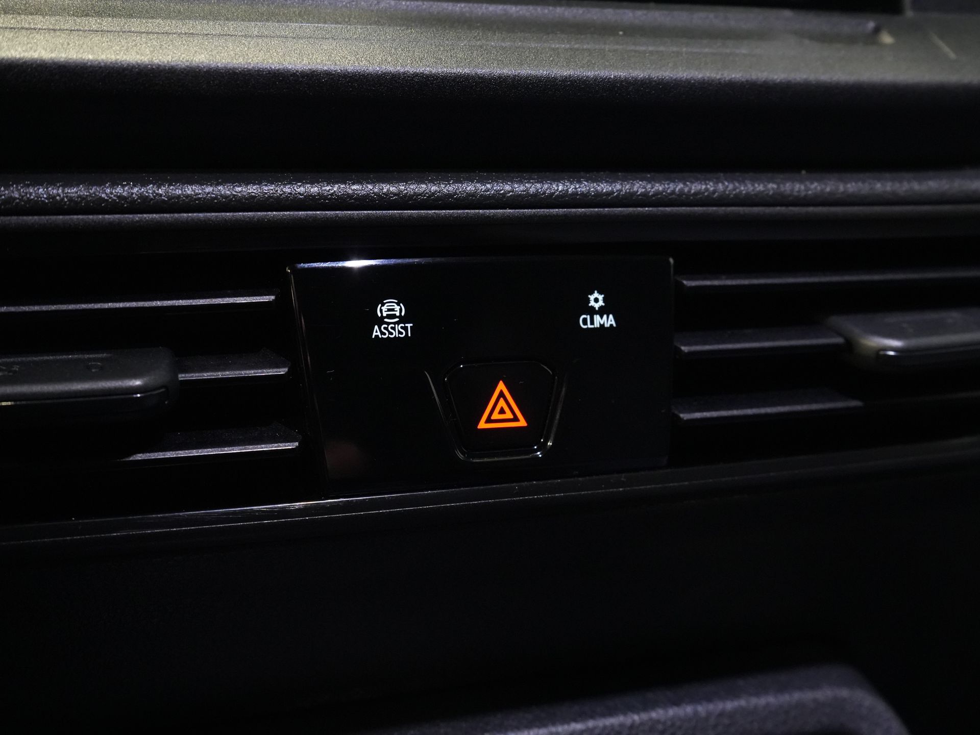 Volkswagen Caddy Cargo Maxi Van 2.0 TDI 125 KM DSG Aut. Ogrzewanie postojowe/ Ogrzewanie siedzeń/ Carplay/ Cruise/ Hak holowniczy/ Klimatyzacja/ PDC