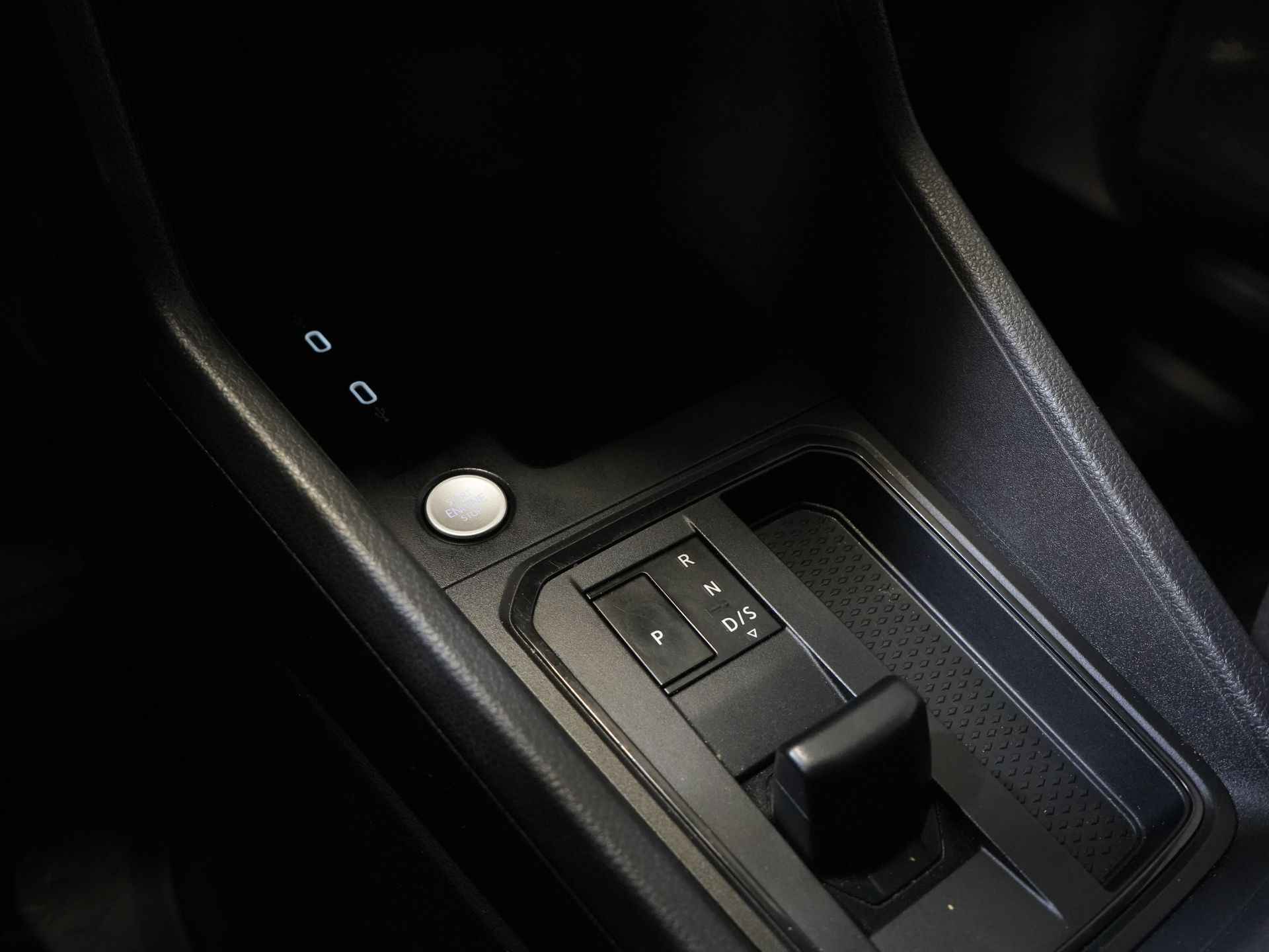 Volkswagen Caddy Cargo Maxi Van 2.0 TDI 125 KM DSG Aut. Ogrzewanie postojowe/ Ogrzewanie siedzeń/ Carplay/ Cruise/ Hak holowniczy/ Klimatyzacja/ PDC