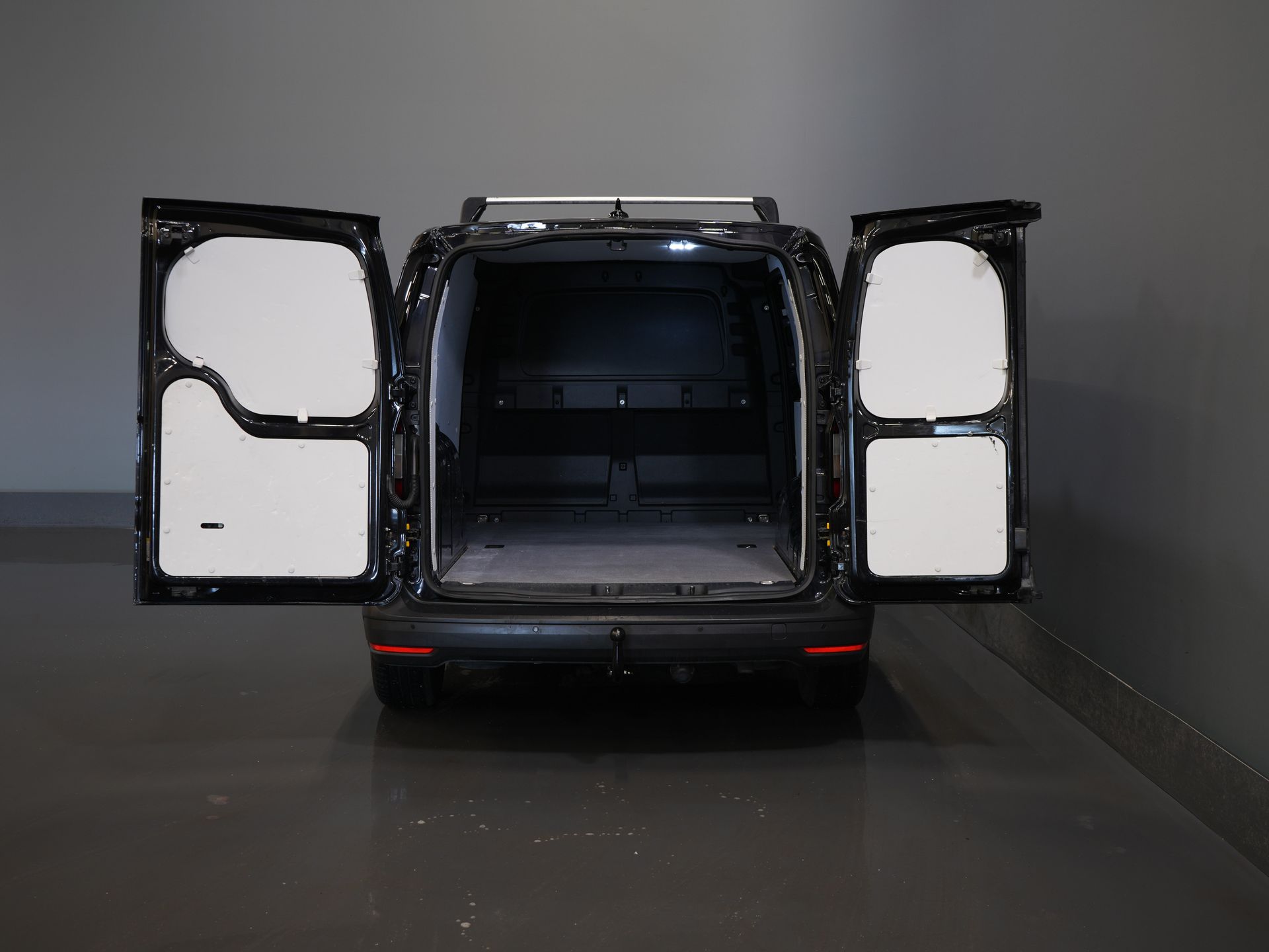 Volkswagen Caddy Cargo Maxi Van 2.0 TDI 125 KM DSG Aut. Ogrzewanie postojowe/ Ogrzewanie siedzeń/ Carplay/ Cruise/ Hak holowniczy/ Klimatyzacja/ PDC