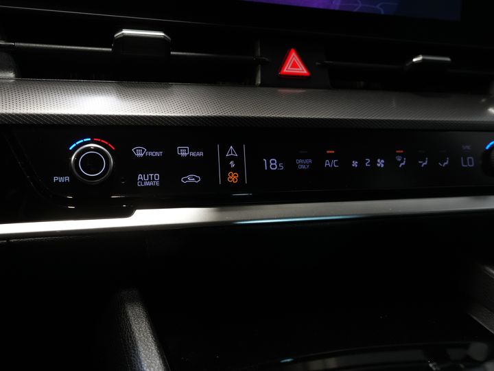 Kia Sportage SUV 1.6 T-GDi Plug-in Hybrid AWD DynamicLine LED/ Virtual Cockpit/ Adapt.Cruise/ Elek.Valve/ Afn. Towbar/ Elek.Seats/ Seatverw./