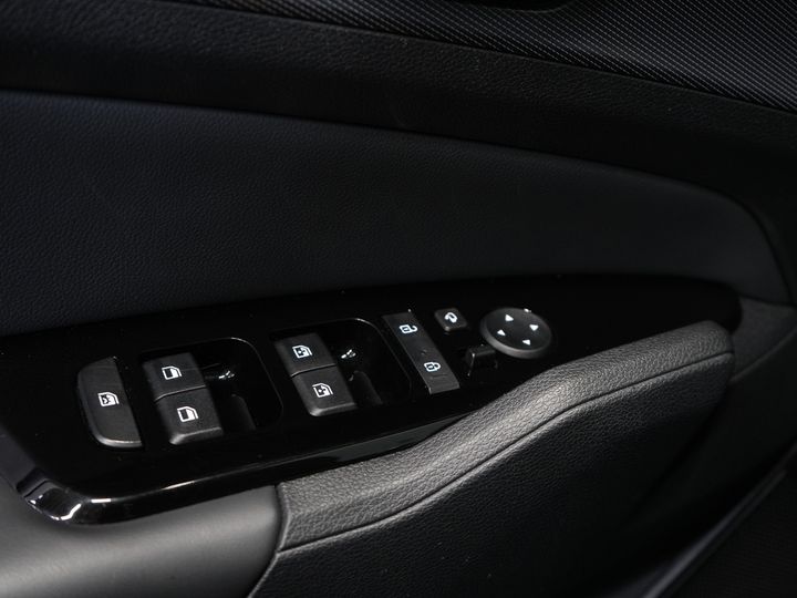 Kia Sportage SUV 1.6 T-GDi Plug-in Hybrid AWD DynamicLine LED/ Virtual Cockpit/ Adapt.Cruise/ Elek.Valve/ Afn. Towbar/ Elek.Seats/ Seatverw./