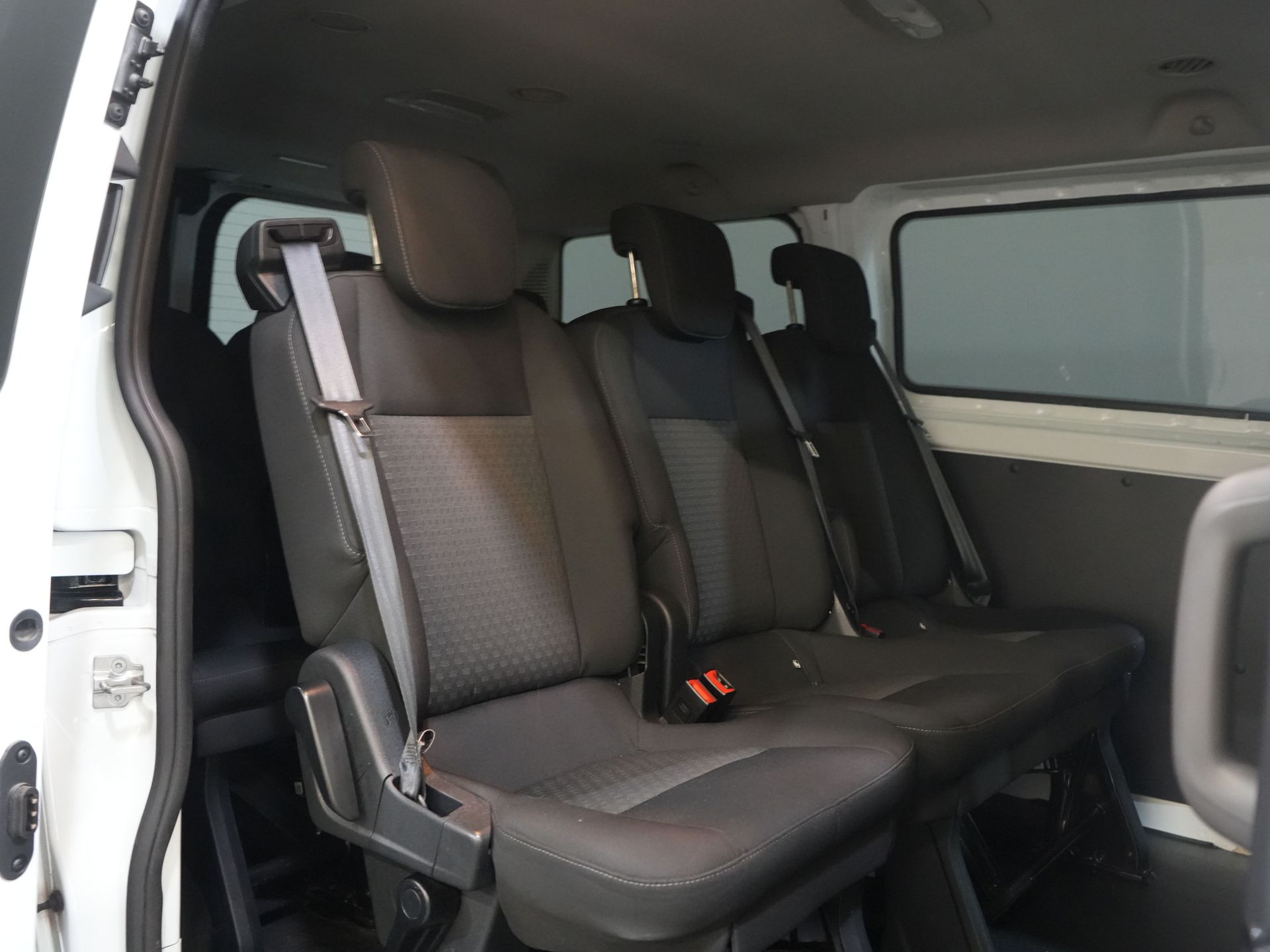 Ford Transit Custom Trasporto Passeggeri Tourneo 2.0 TDCI € 30.182 IVA inclusa/BPM Trend Combi/ Kombi/ 9 Persone/ 9 P/ Crociera/ PDC/ Airco