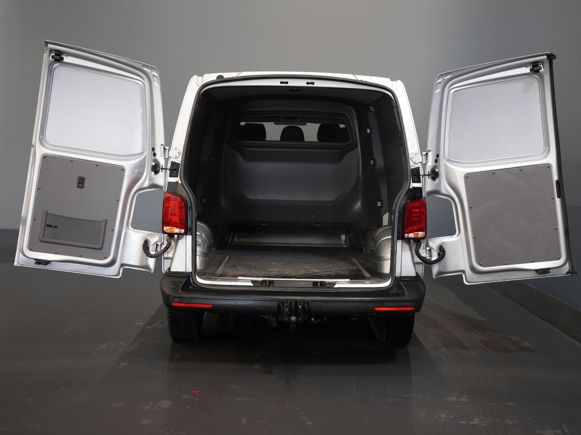 Volkswagen Transporter Van T6.1 2.0 TDI 150 PS L2 DC Doppelkabine 4Motion/ 4x4/ Standkachel/ 2.5t Trekverm./ Cruise/ 4-motion