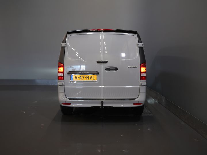 Mercedes-Benz Vito Bestelbus 116 CDI Aut. L2 BPM VRIJ! LED/ Stoelverw./ 270Gr.Deuren/ Spoiler/ Sidebars/ LMV/ Camera/ Cruise/ PDC/ Trekhaak