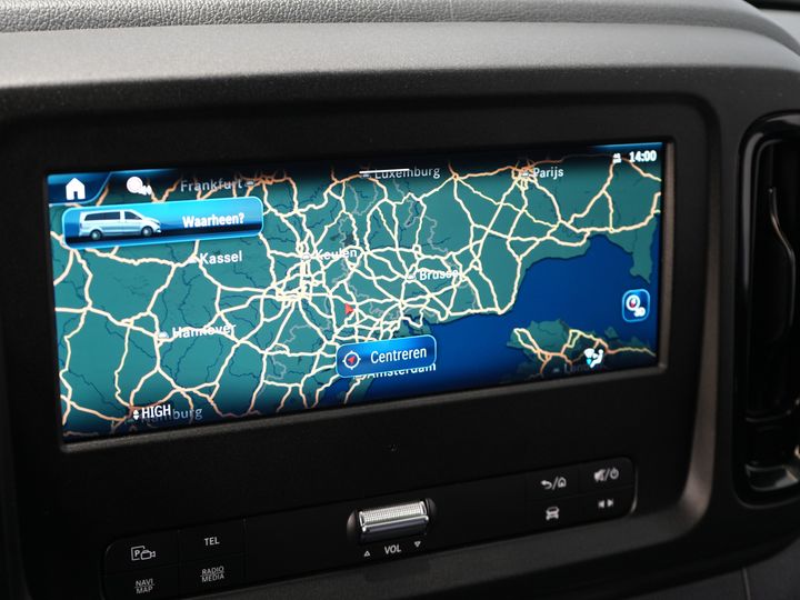 Mercedes-Benz Vito Bestelbus 116 CDI Aut. L2 BPM VRIJ! LED/ Stoelverw./ 270Gr.Deuren/ Camera/ Cruise/ PDC/ Trekhaak