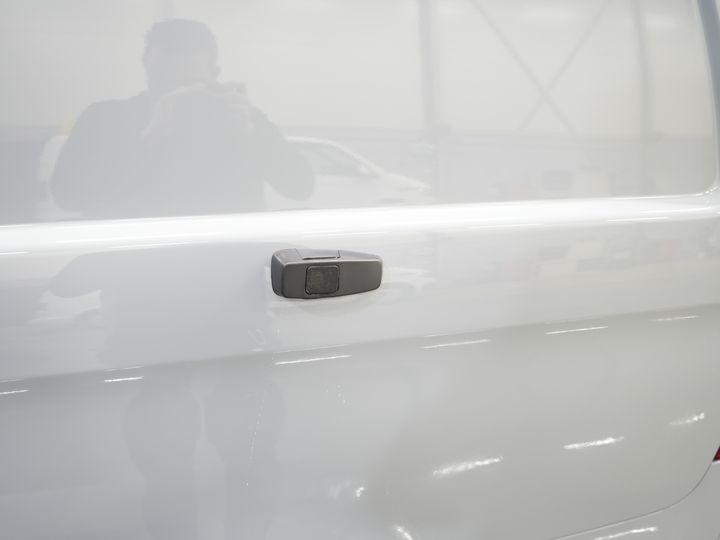 Mercedes-Benz Vito Bestelbus 116 CDI Aut. L2 BPM VRIJ! LED/ Stoelverw./ 270Gr.Deuren/ Camera/ Cruise/ PDC/ Trekhaak