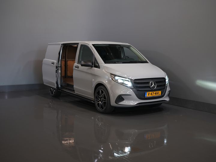 Mercedes-Benz Vito Bestelbus 116 CDI Aut. L2 BPM VRIJ! LED/ Stoelverw./ 270Gr.Deuren/ Spoiler/ Sidebars/ LMV/ Camera/ Cruise/ PDC/ Trekhaak