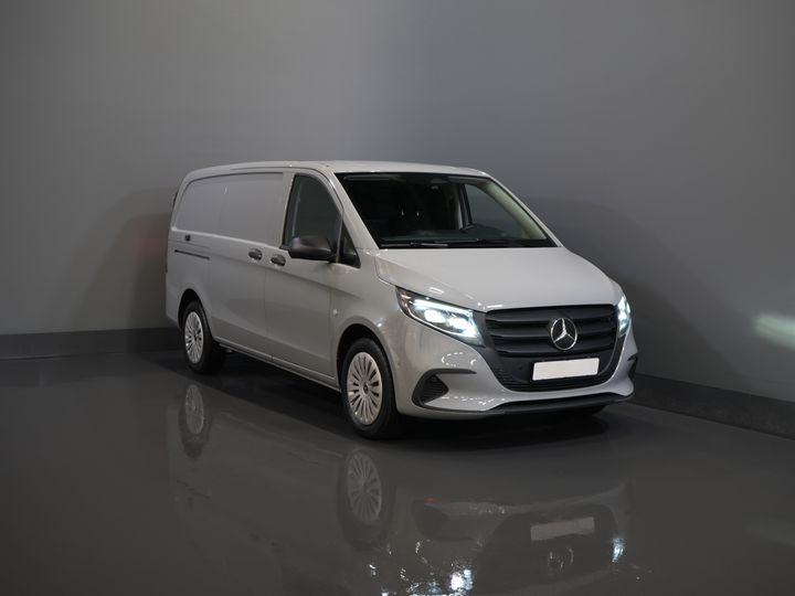 Mercedes-Benz Vito Furgone 116 CDI Aut. L2 ESENTE BPM! LED/ Sedili riscaldati/ 270Gr. Porte/ Telecamera/ Cruise control/ PDC/ Gancio di traino