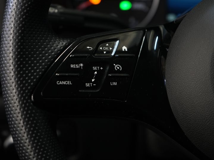 Mercedes-Benz Vito Bestelbus 116 CDI Aut. L2 BPM VRIJ! LED/ Stoelverw./ 270Gr.Deuren/ Spoiler/ Sidebars/ LMV/ Camera/ Cruise/ PDC/ Trekhaak