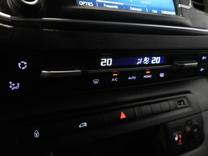 Toyota PROACE Electric Worker 75Kwh Van L3 345km WLTP Schnellladegerät/ 2xSchiebetür/ Xenon/ Keyless/ Carplay/ Head Up/ Navi/ Kamera/ Cruise/ Klima/ PDC