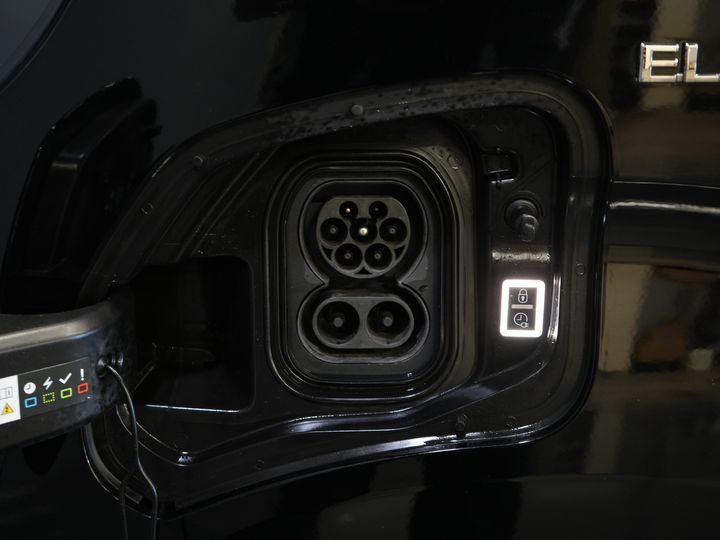 Toyota PROACE Electric Worker 75Kwh Van L3 345km WLTP Schnellladegerät/ 2xSchiebetür/ Xenon/ Keyless/ Carplay/ Head Up/ Navi/ Kamera/ Cruise/ Klima/ PDC