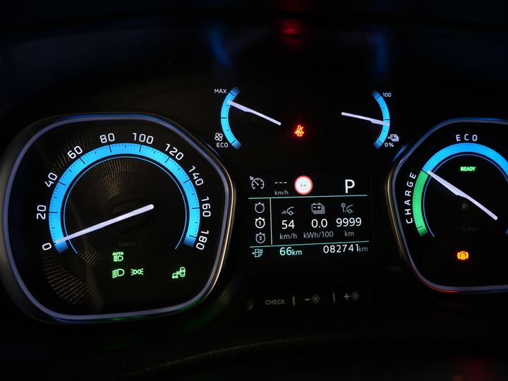 Toyota PROACE Electric Worker 75Kwh Van L3 345km WLTP Schnellladegerät/ 2xSchiebetür/ Xenon/ Keyless/ Carplay/ Head Up/ Navi/ Kamera/ Cruise/ Klima/ PDC