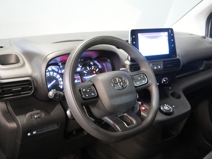 Toyota PROACE CITY Furgoneta 1.5 130 CV Aut. L2 2x Puerta corredera/ 3 Pers./ Carplay/ Calefacción de pie/ Airco/ Cámara/ Crucero/ PDC
