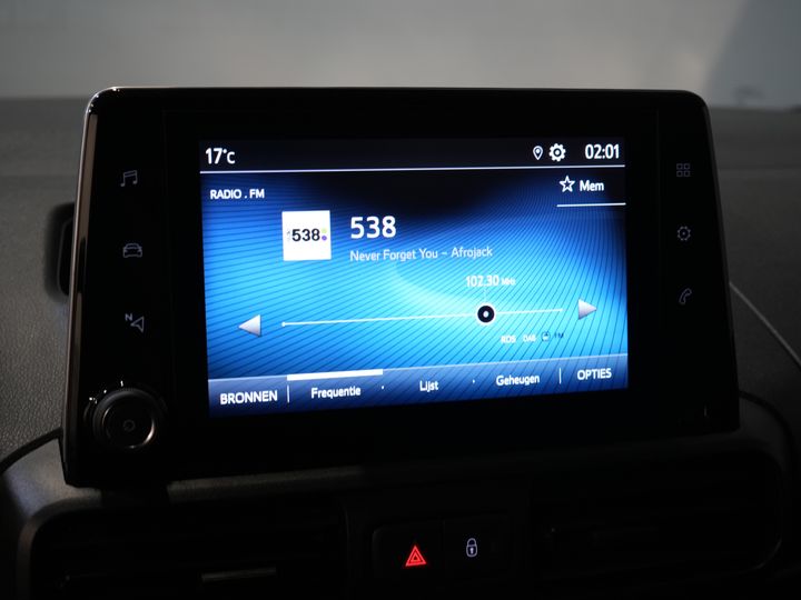 Toyota PROACE CITY Furgoneta 1.5 130 CV Aut. L2 2x Puerta corredera/ 3 Pers./ Carplay/ Calefacción de pie/ Airco/ Cámara/ Crucero/ PDC