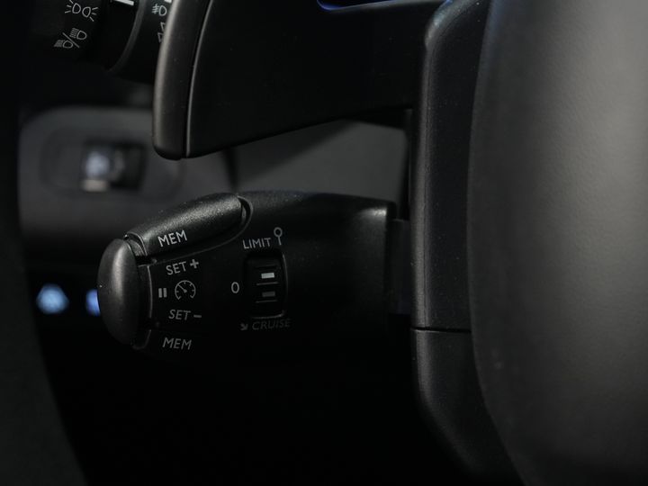 Toyota PROACE CITY Furgoneta 1.5 130 CV Aut. L2 2x Puerta corredera/ 3 Pers./ Carplay/ Calefacción de pie/ Airco/ Cámara/ Crucero/ PDC